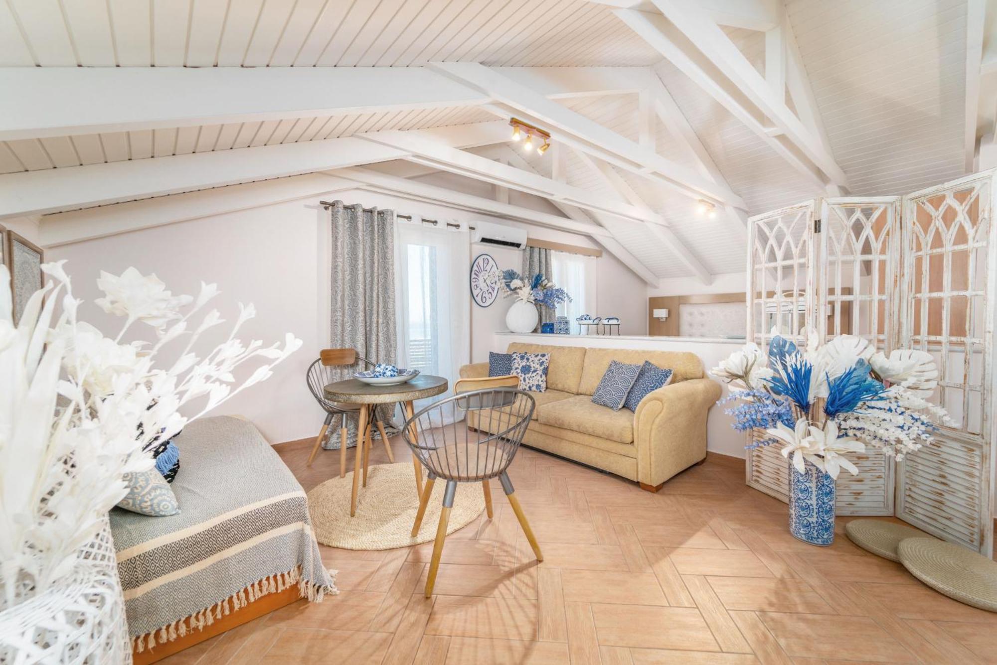 Niver Luxury Suites Lefkáda Chambre photo